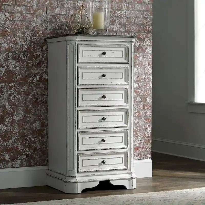 Commode à Lingerie Magnolia Manor en Blanc Antique Écorce Vieillie