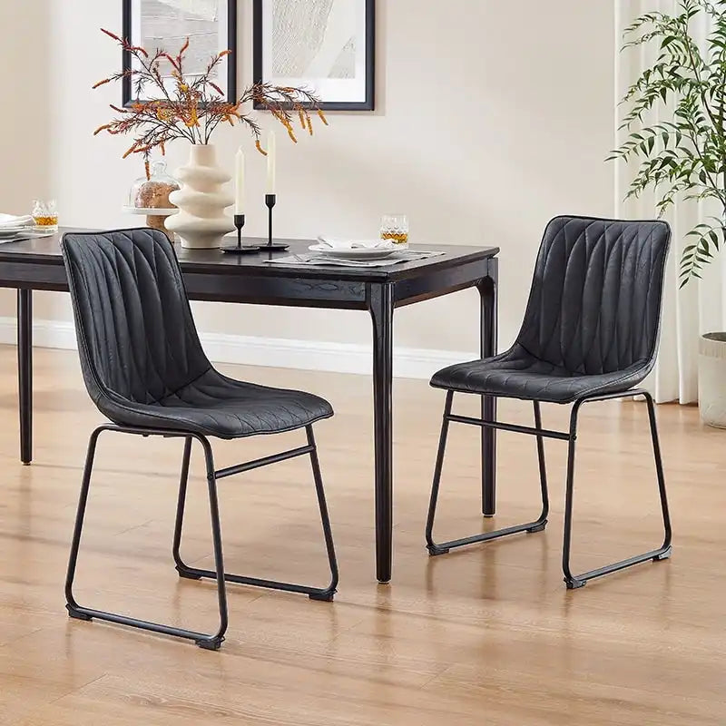 Chaise de salle à manger en similicuir avec surpiqûres géométriques