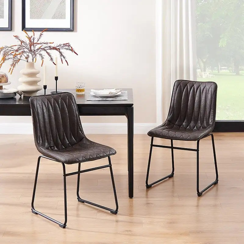 Chaise de salle à manger en similicuir avec surpiqûres géométriques