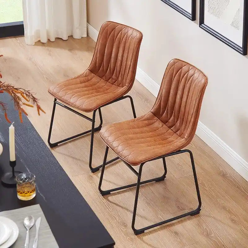 Chaise de salle à manger en similicuir avec surpiqûres géométriques