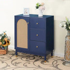 Meuble de rangement bleu avec portes en rotin et étagères réglables